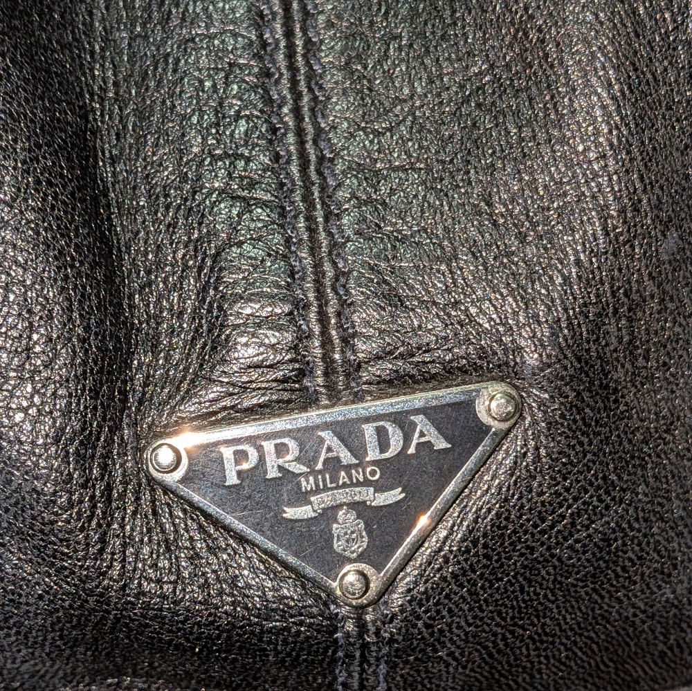 Prada Vitello Diano Black Leather Shoulder Bag 334852 - Picture 3 of 11